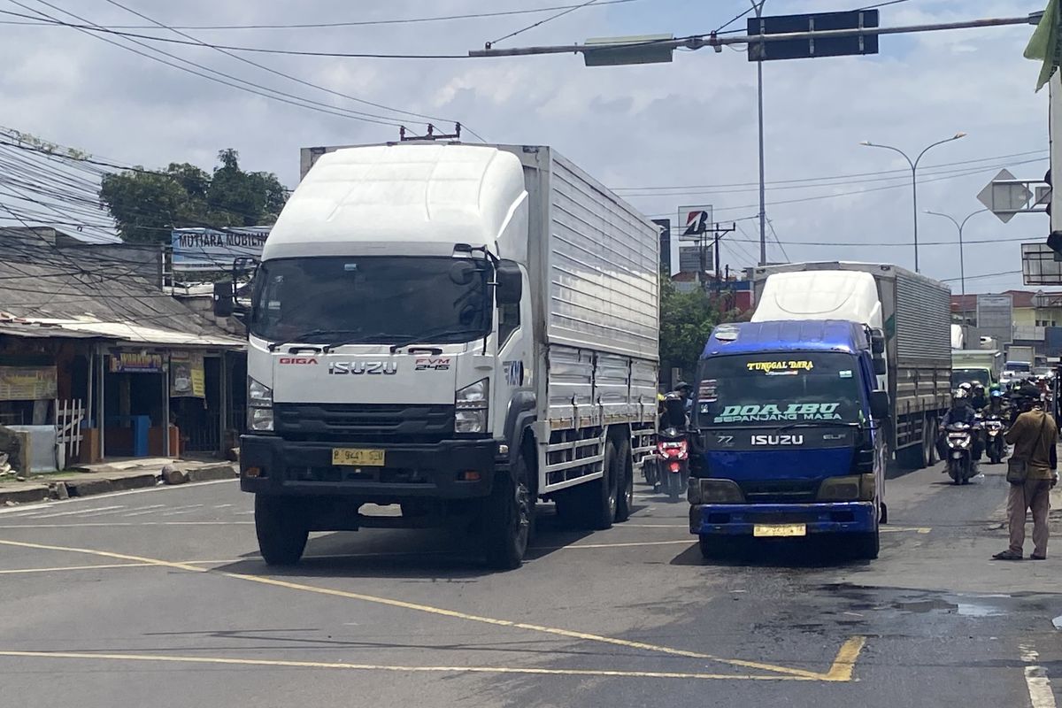 dki jakarta, uji emisi, polusi udara, kendaraan angkutan berat, Polusi Udara Jakarta: Truk Jadi Penyumbang Terbesar
