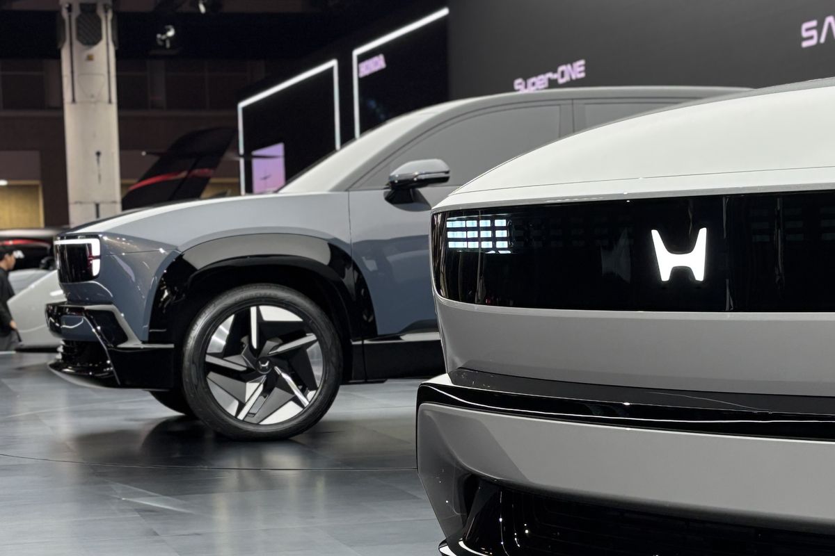 Honda Prospect Motor, investasi besar, strategi elektrifikasi, produksi mobil lokal, Mengapa Honda Selektif Memproduksi Mobil di Indonesia?