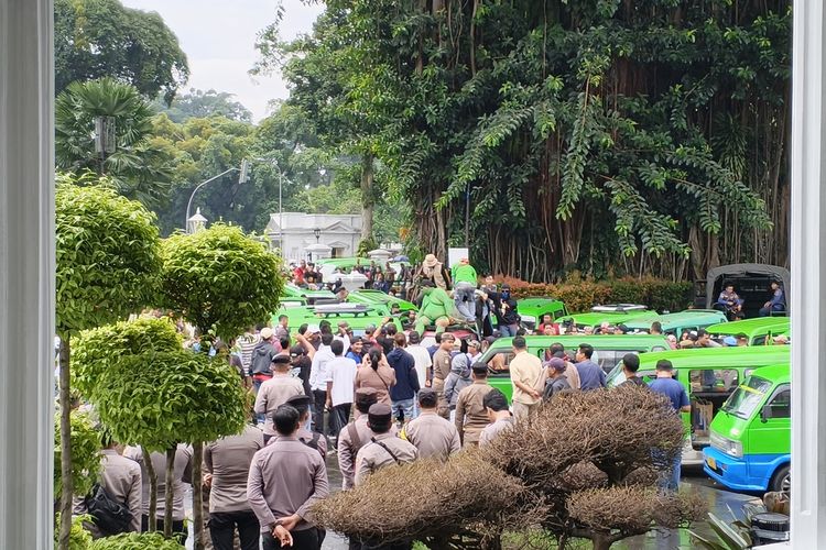 Pemkot Bogor, Razia Angkot Bogor Ditangguhkan, Apa Selanjutnya?