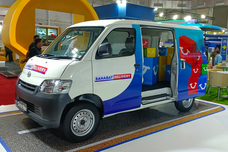 komersial, pikap, Daihatsu, Daihatsu Gran Max Jadi Mobil Komersial Terlaris Maret 2026