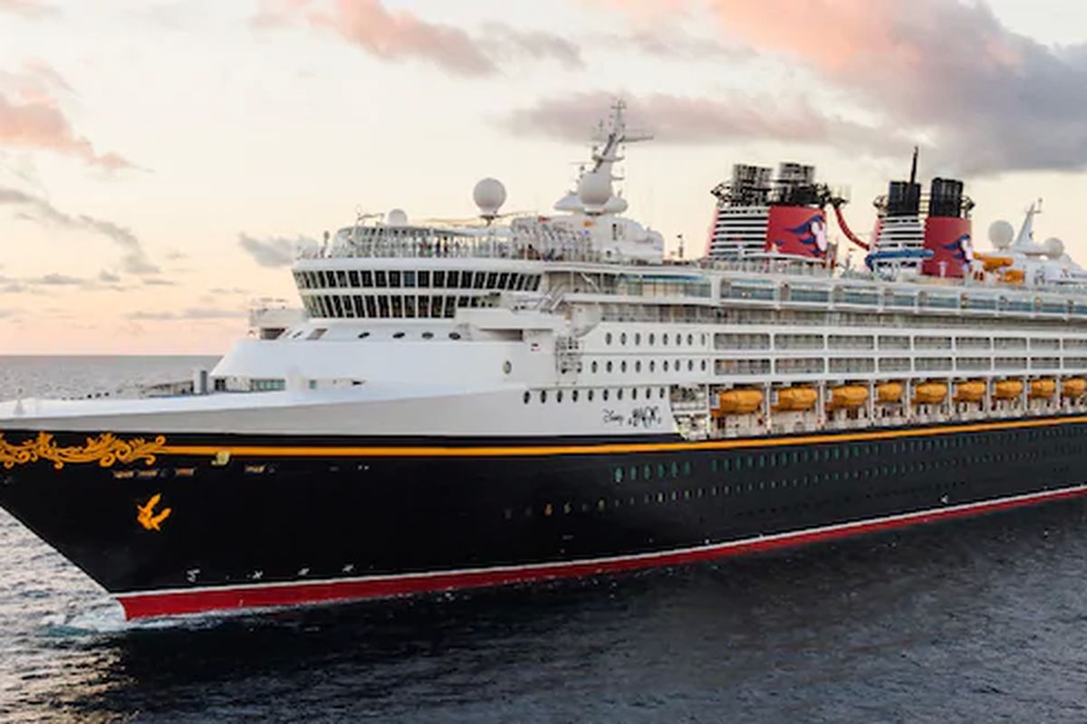 Singapura, Disney Cruise Line, Disney Adventure, Pembangunan Terlambat, Pelayaran Kapal Pesiar Disney ke Singapura Ditunda
