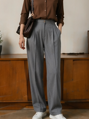 Celana Abu-abu Cocok dengan Baju Warna Apa? Ini 10 Kombinasinya, Kenapa Celana Abu-abu Mudah Dipadukan?, Celana Abu-abu Cocok dengan Baju Warna Apa?, Tips Mix and Match Celana Abu-abu, Inspirasi Outfit dengan Celana Abu-abu, Kesalahan yang Harus Dihindari, FAQ Seputar Celana Abu-abu, Kesimpulan