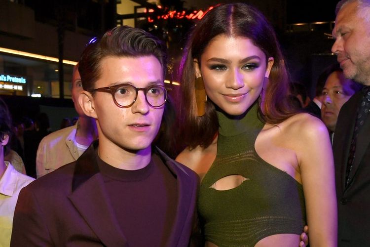 Zendaya, Zendaya Ungkap Momen Manis Saat Meyakini Tom Holland  Pria Tepat Baginya