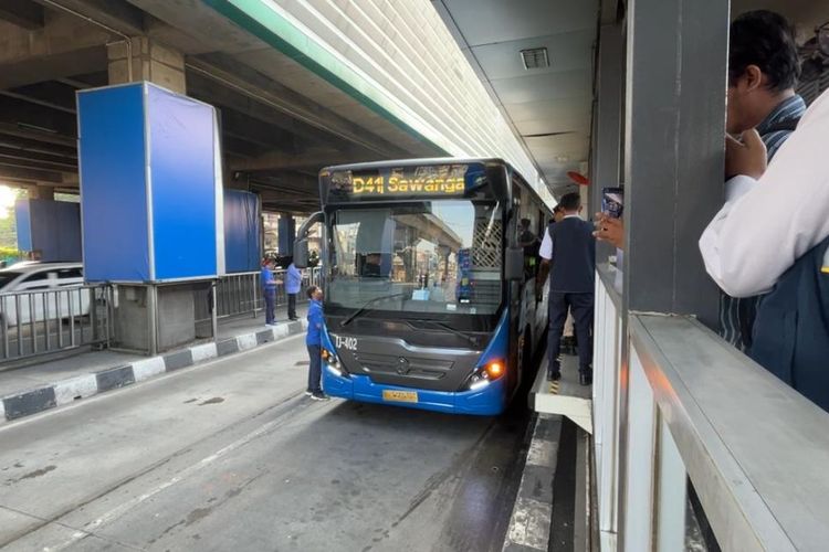 TransJabodetabek, Sawangan, Lebak Bulus, Tol Desari, transjabodetabek, sawangan, Bus Transjabodetabek, Mengapa Bus Transjabodetabek Sawangan-Lebak Bulus Lewat Tol Desari?