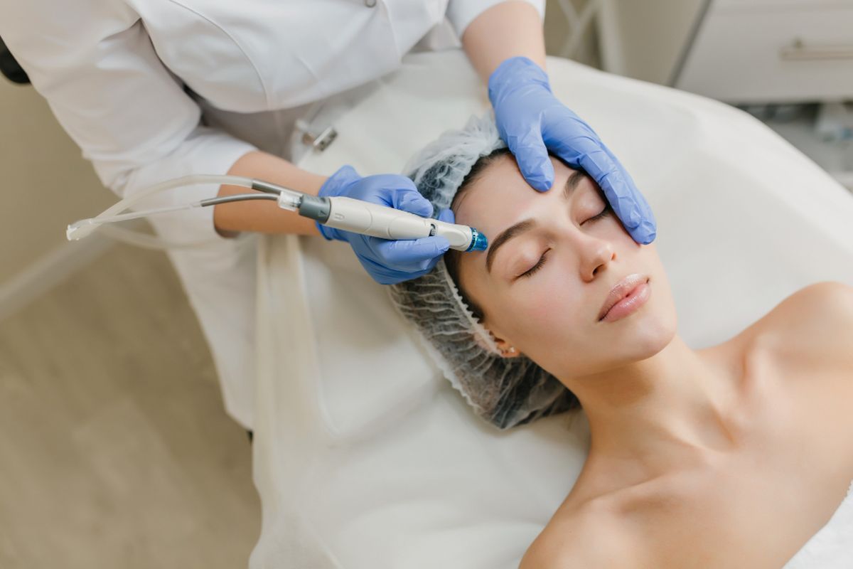 perawatan kulit, treatment wajah, promo treatment wajah, hindari asal coba treatment wajah hanya karena promo, promo klinik kecantikan, bahaya asal treatment, promo kecantikan, Jangan Tergoda Promo, Ini Bahaya Asal Coba Perawatan Kulit Menurut Dokter