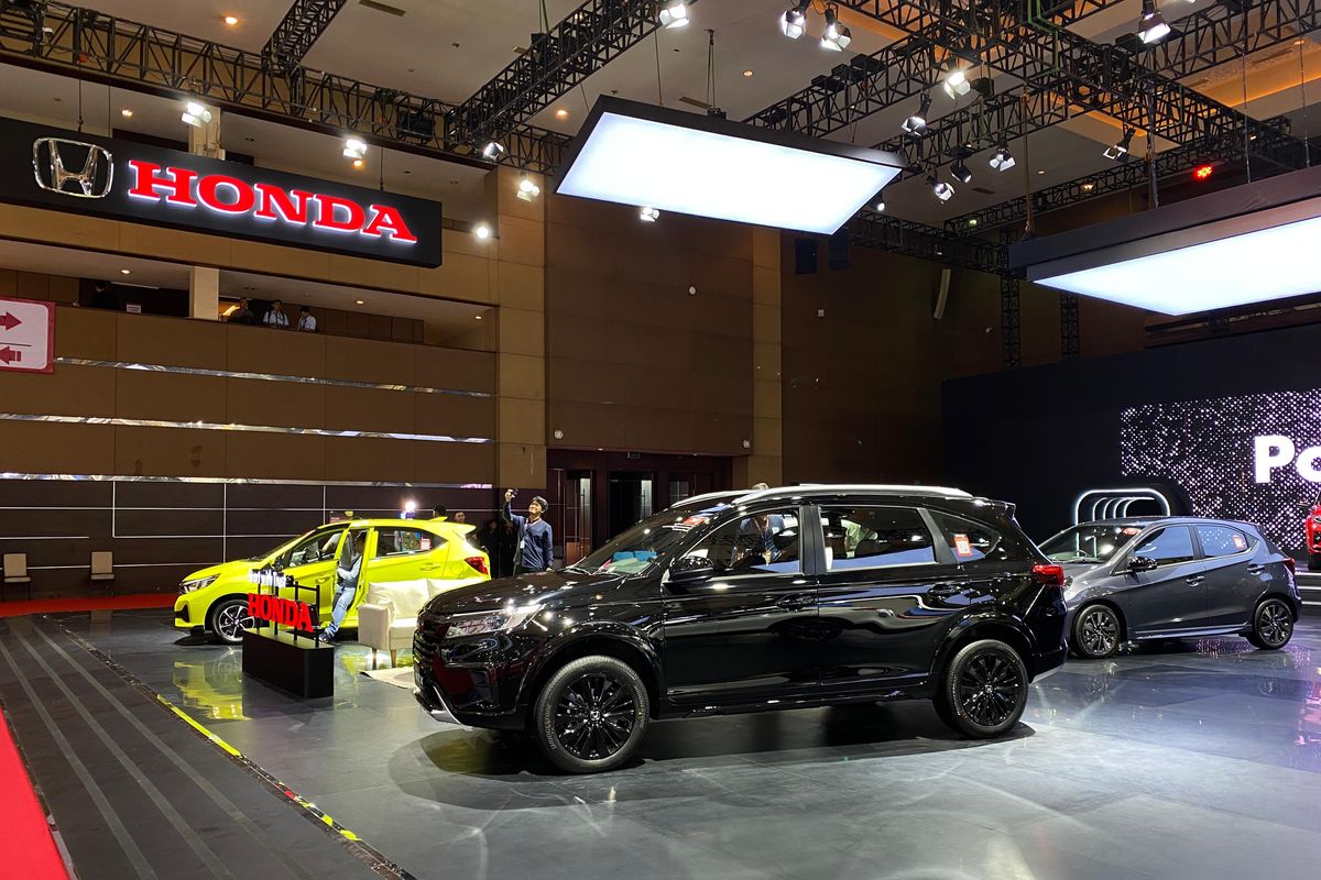 Rupiah Melemah, Harga Mobil Honda dan Toyota Bakal Naik?