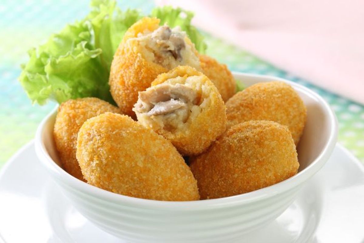 snack untuk acara 17 agustus, kroket ayam krispi, resep kroket ayam keju, kroket ayam, snack untuk 17 agustus, snack untuk lomba 17 agustus, Cara Membuat Kroket Ayam Krispi, Snack untuk Lomba HUT Ke-80 RI