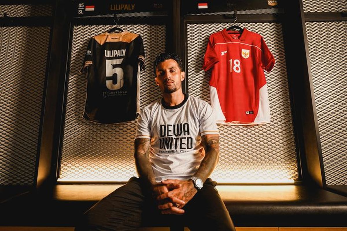 Dewa United, Liga 1 2025-2026, AFC Challenge League, Stefano Lilipaly, Borneo FC, Stefano Lilipaly Resmi ke Dewa United, Siap Bantu Banten Warriors Ukir Sejarah