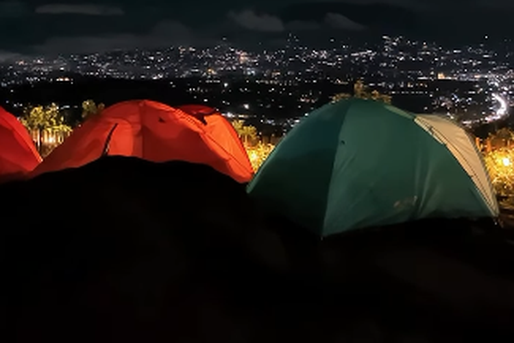 camping, Bogor, Liburan Keluarga di Bogor, Coba Spot Camping Ini, 1. Highland Camp Curug Panjang, 2. Camp Hulu Cai, 3. Gunung Pancar, 4. Camp Gayatri Mountain Adventure, 5. Eagle Hill Outbound, 6. Bukit Cirimpak Camping Ground, 7. D’Jungle Private Camp