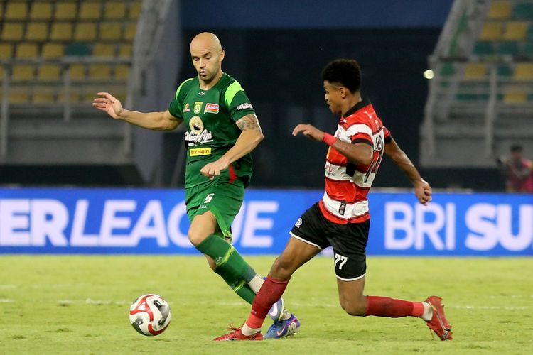 Persebaya, Super League, Ronaldo, Bernardo Tavares, Rumor Transfer Persebaya, Tavares Bercanda soal Messi dan Ronaldo