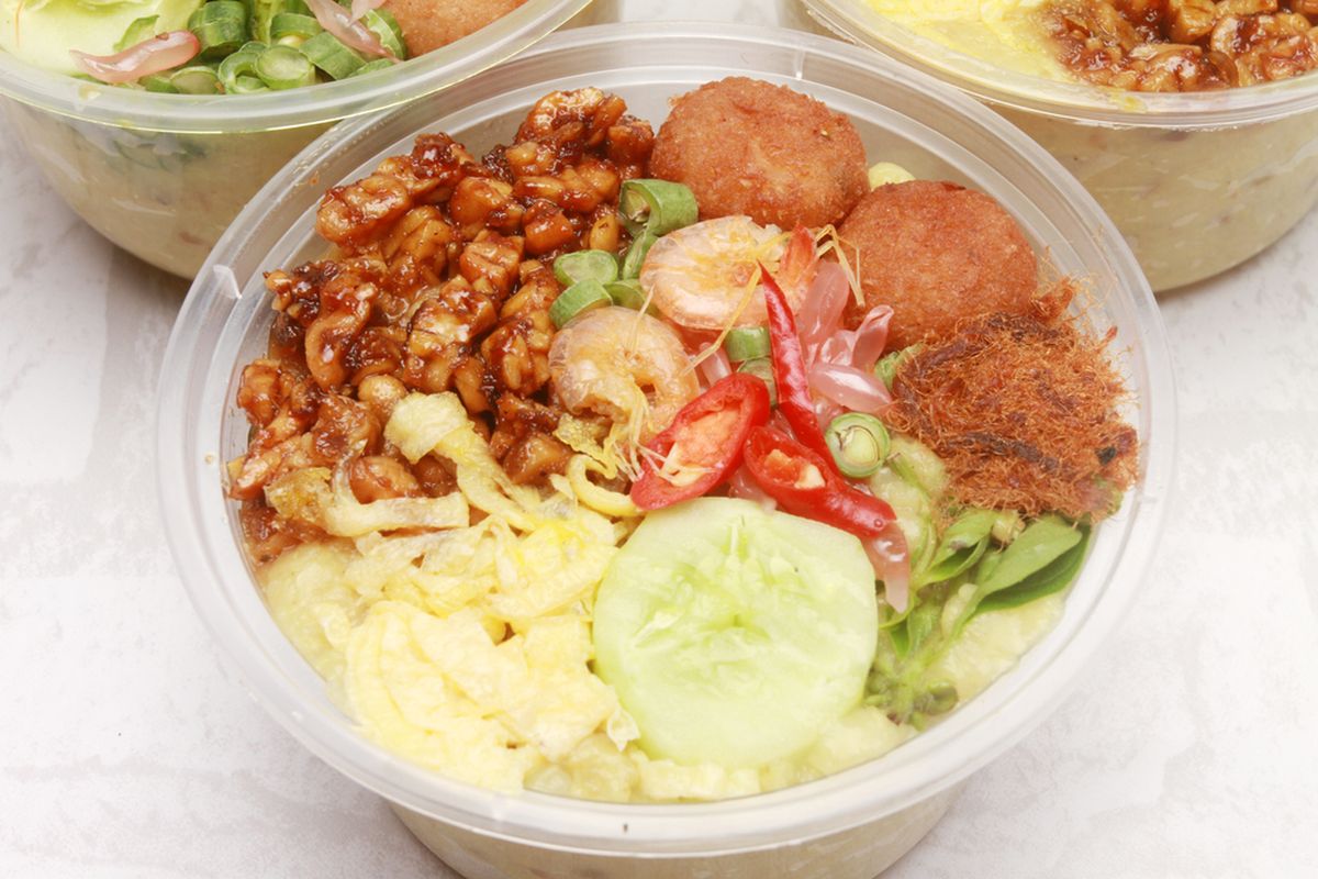 bubur suro, Bubur suro, Bubur Suro, resep bubur suro, resep bubur suro jawa, resep bubur suro jawa tengah, bubur suro asli Jawa, resep bubur suro khas Jawa Timur, Resep Bubur Suro Jawa, Hidangan Sakral di Malam Tahun Baru Islam, Bahan Bubur:, Bahan Kuah:, Bumbu Halus:, Bahan Pelengkap:, Cara Membuat Bubur Suro: