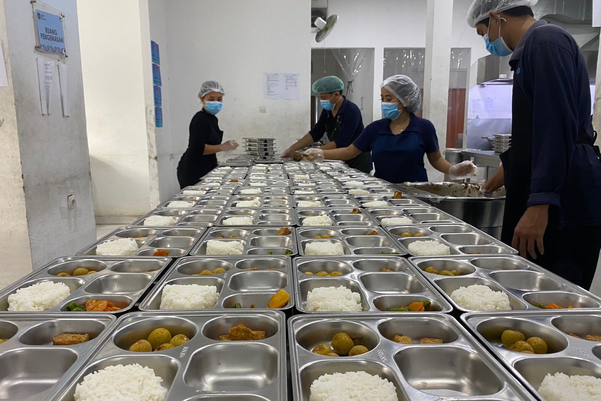 dapur MBG, SPPG, keracunan MBG, Keracunan MBG di Jakarta, keracunan mbg jakarta, dapur mbg jakarta, sppg di jakarta, Belum Ada Dapur MBG di Jakarta Miliki Sertifikat Higiene Sanitasi