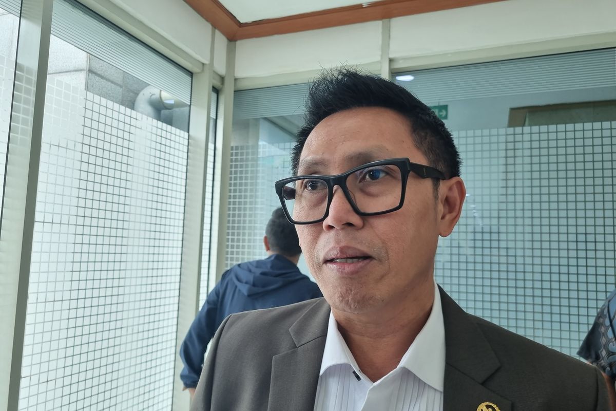anggota dpr, Eko Patrio, Eko Patrio Minta Maaf ke Publik, Janji Lebih Hati-hati Bersikap, Akui Aspirasi Publik dan Situasi Anarkis, Komitmen sebagai Wakil Rakyat, Massa Demo Cari Anggota DPR yang Joget, Kontroversi Video Parodi, Klarifikasi dan Permintaan Maaf
