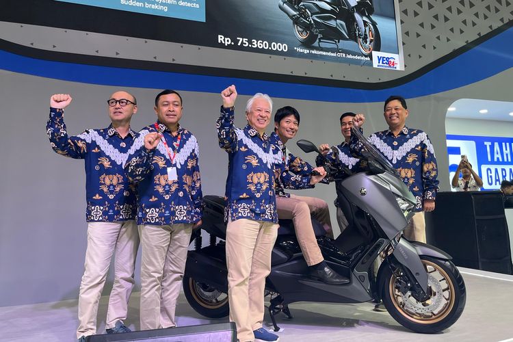 IMOS, Yamaha XMAX, yamaha, Yamaha XMAX TechMAX, IMOS 2025, Yamaha Xmax Tech Max Meluncur, Harga Tembus Rp 75 Juta
