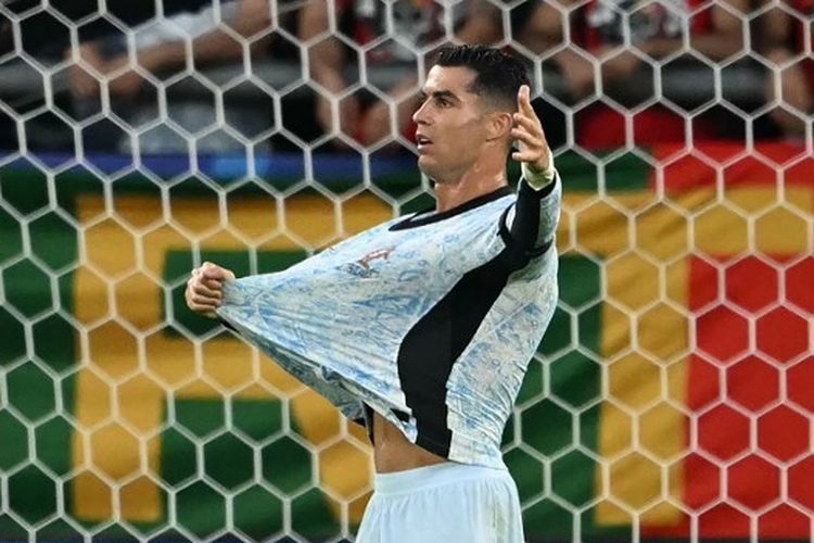 hasil Irlandia vs Portugal, Cristiano Ronaldo, Timnas Portugal, Kualifikasi Piala Dunia 2026 zona Eropa, Kartu merah Ronaldo, Hasil Irlandia vs Portugal, Kualifikasi Piala Dunia 2026 Zona Eropa, Timnas Irlandia, kartu merah ronaldo, ronaldo ejek fans irlandia, Momen Cristiano Ronaldo Ejek Fans Irlandia dan Akhirnya Kena Karma