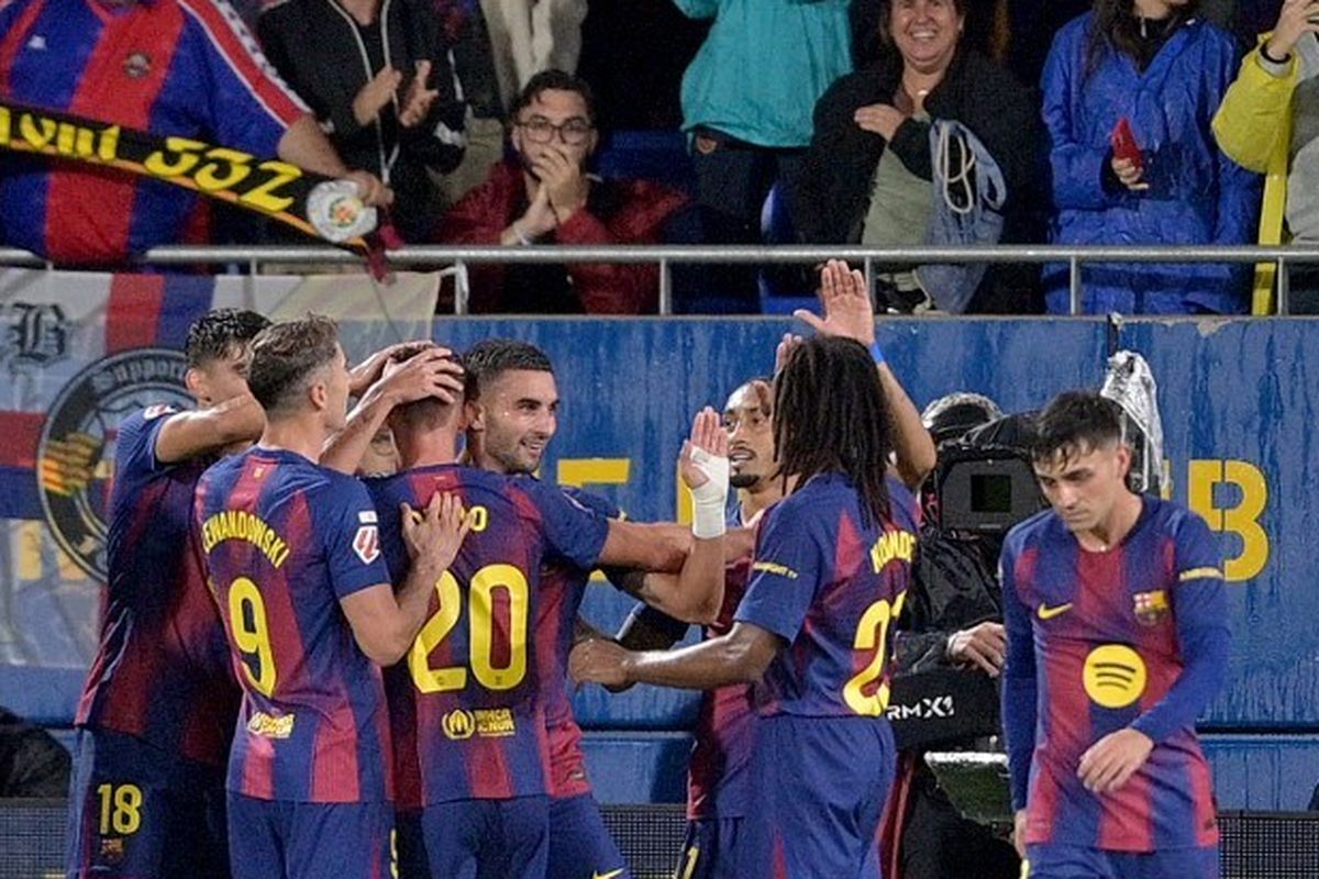 Liga Champions, Paris Saint-Germain, Hansi Flick, Champions League, Alejandro Balde, Barcelona vs PSG, Barcelona, Lamine Yamal, Liga Champions 2025-2026, Barcelona vs Paris Saint-Germain, Jelang Barcelona Vs PSG, Hansi Flick Dapat Kabar Bahagia