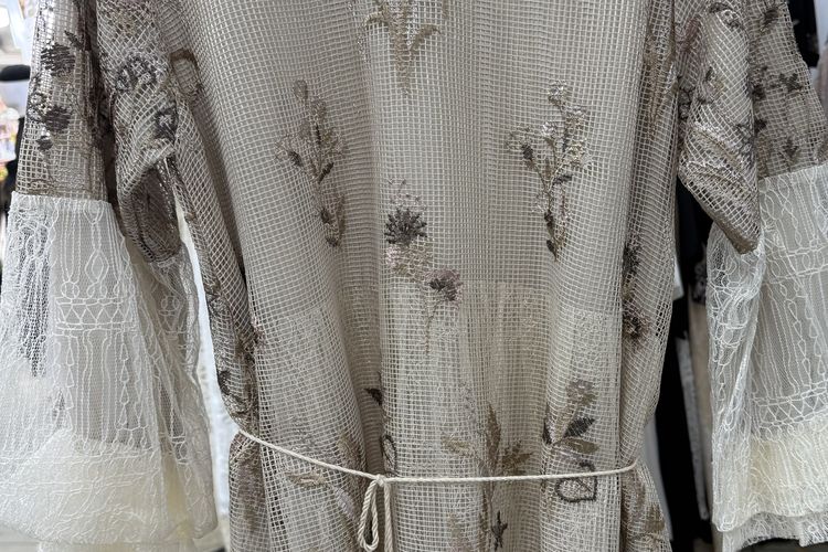 gamis rompi lepas, baju Lebaran, Selain Gamis Rompi Lepas, Ini Deretan Pilihan Baju Lebaran 2026, 1. Abaya Dubai, 2. Dress multifungsi, 3. Abaya Turkiye, 4. Gamis klasik, 5. Abaya Madinah, 6. Kaftan