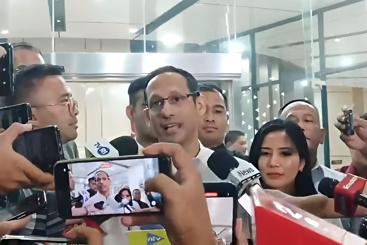 Nadiem Makarim, nadiem tersangka, Nadiem Makarim Eks Mendikbud Jadi Tersangka Kasus Korupsi Chromebook, Profil Nadiem Makarim, Kronologi kasus korupsi Chromebook, Dibahas pada 2019, Tertangkap di 2025