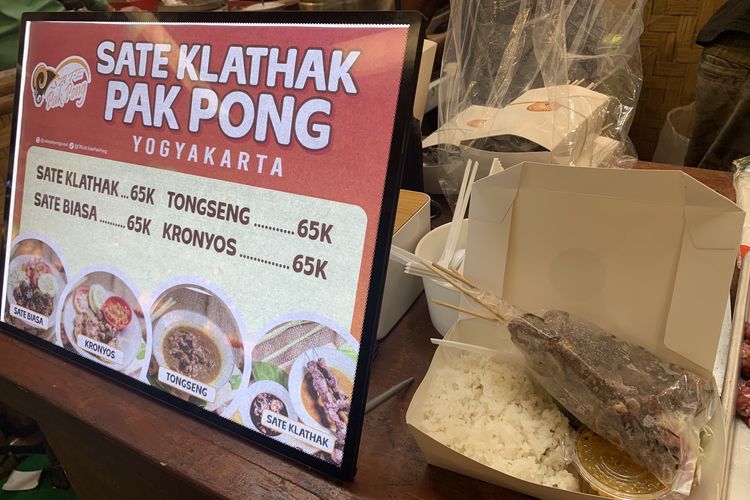 kampoeng legenda mal ciputra 2025, kuliner legendaris yogya, kuliner legendaris yogyakarta di jakarta, itinerary kuliner yogyakarta di kampoeng legenda, itinerary kuliner yogyakarta bujet terjangkau, Itinerary Kulineran Serba Legendaris di Yogyakarta Bujet Rp 150.000, 1. Gudeg Yu Djum (makan pagi), 2. Sate Klathak Pak Pong (makan siang), 3. Apem Beras dan Carabikang Bu Siti Pasar Ngasem Yogyakarta (makan sore), 4. Bolosego (makan malam)