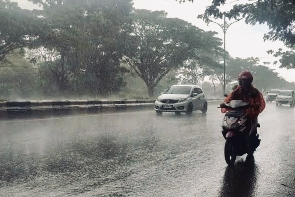 BMKG, peringatan dini cuaca, hujan, angin kencang, Angin kencang, Peringatan Dini Cuaca, Hujan, Hujan lebat, Angin Kencang, hujan lebat, peringatan dini cuaca BMKG, Peringatan Dini Cuaca BMKG 10-11 Juni 2025, Cek Wilayah yang Berpotensi Dilanda Hujan Lebat dan Angin Kencang