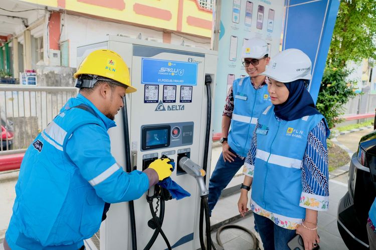 kendaraan listrik, Kendaraan Listrik, Moeldoko, industri otomotif, SPKLU, moeldoko, Kendaraan listrik, Infrastruktur SPKLU Jadi Tantangan Kendaraan Listrik di Indonesia