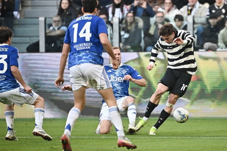 Coppa Italia, Como, Inter Milan, Como 1907, Cesc Fabregas, Bodo/Glimt, Fabregas Tiru Bodo/Glimt agar Como Bisa Bekuk Inter di Coppa Italia