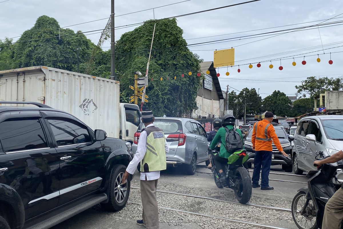 kecelakaan, Stop 3 Detik Sebelum Rel: Kebiasaan Sederhana yang Sering Diabaikan