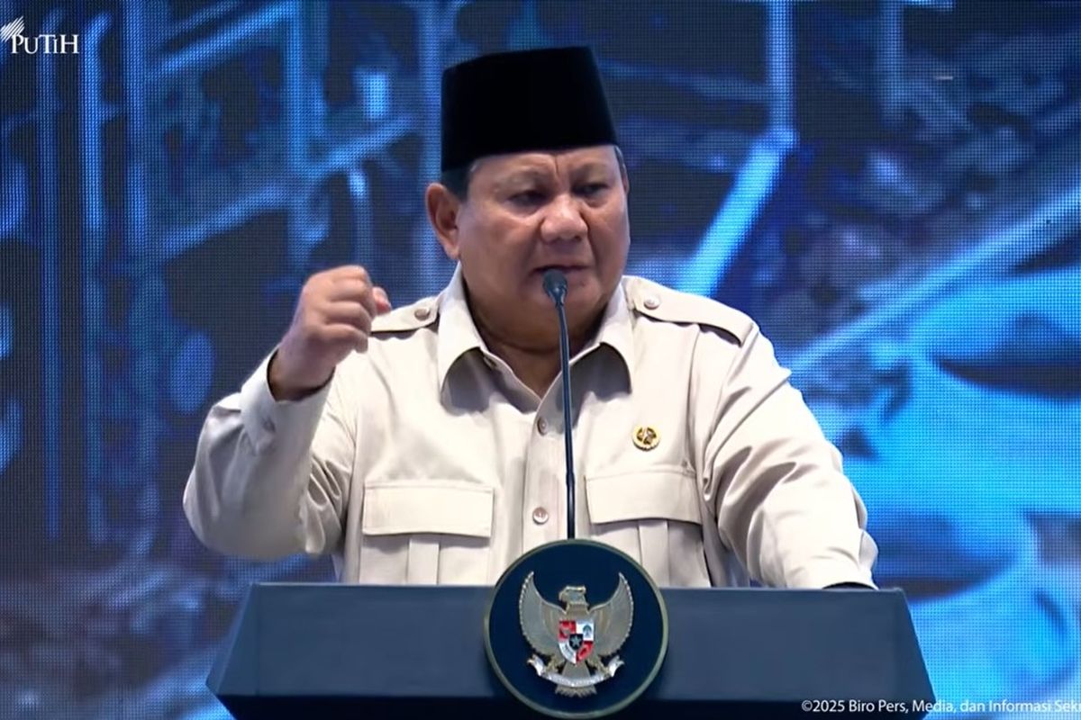 Presiden Prabowo, Joko Widodo, budaya menghormati, pabrik lotte chemical cilegon, budaya menjelekkan pemimpin, Prabowo Ingatkan Etika “Mikul Dhuwur Mendem Jero” Saat Hormati Jokowi di Peresmian Pabrik Lotte
