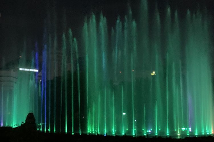 Air Mancur Menari Monas, air mancur menari monas, lokasi air mancur menari monas, jadwal air mancur menari monas, air mancur menari monas 2025, air mancur menari monas hari ini, air mancur menari monas dimana, air mancur menari di monas jam berapa, air mancur menari di monas sampai kapan, Jadwal dan Lokasi Air Mancur Menari di Monas Hari Ini
