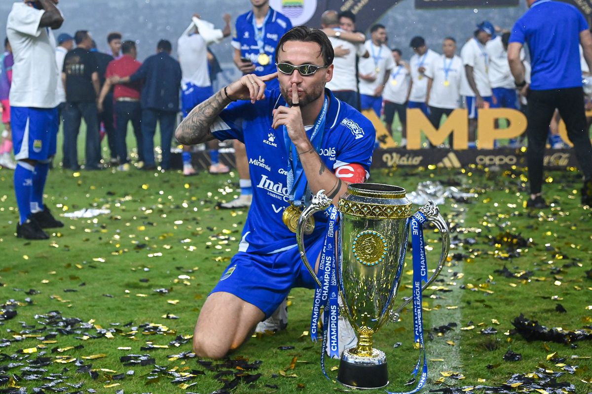 Persib, Borneo FC, Super League 2025-2026, Marc Klok, Makna Hattrick Juara Persib Bandung Bagi Marc Klok