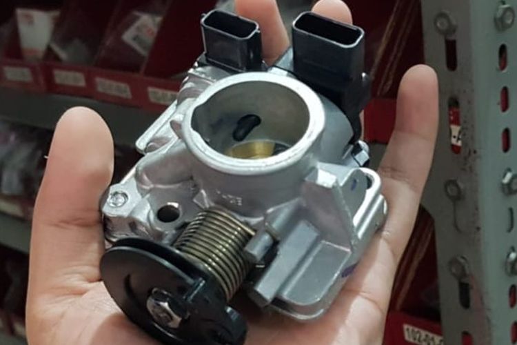 SPBU, baleno, Shell, Suzuki, karburator, Populer Otomotif, Harga bekas, artikel terpopuler, BYD seal, BYD Indonesia, Denza D9 PHEV, Stok Bensin Shell, Kehadiran Denza D9 PHEV