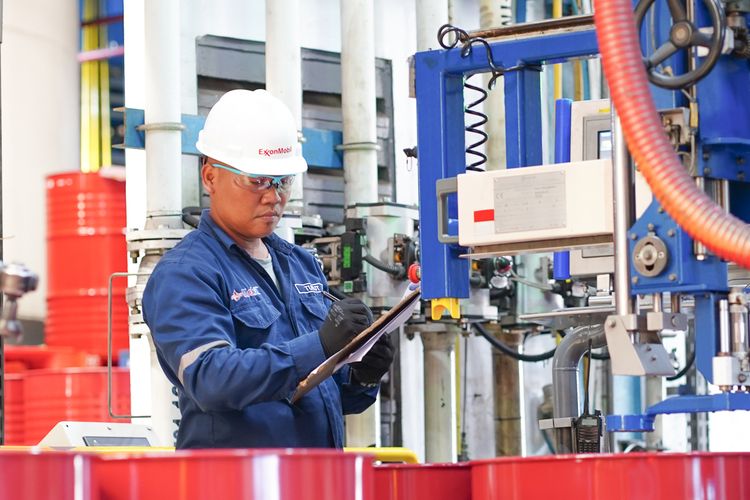 ExxonMobil, Federal Karyatama, Mobil 1, Federal Oil, AHM Oil, ExxonMobil Lubricants Indonesia, pabrik pelumas, Pabrik ExxonMobil Cilegon Bisa Produksi 100 Juta Liter Oli per Tahun