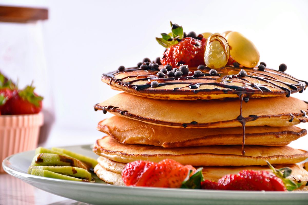 Resep pancake lembut, resep pancake sederhana, resep pancake rice cooker, resep pancake untuk anak kos, resep pancake anak kos, Resep Pancake Rice Cooker, Cocok untuk Anak Kosan 
