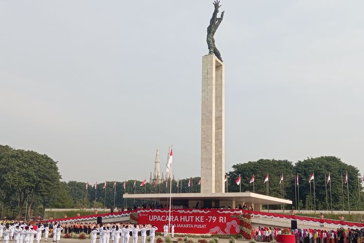 wisata dekat Stasiun Gambir, Kota Tua Jakarta, monas jakarta, wisata dekat stasiun gambir, liburan murah jakarta, tempat liburan murah jakarta, liburan murah sekitar jakarta, 8 Wisata Dekat Stasiun Gambir untuk Liburan Murah di Tengah Kota, 1. Monumen Nasional (Monas), 2. Museum Nasional (Museum Gajah), 3. Perpustakaan Nasional (Perpusnas RI), 4. Taman Ismail Marzuki (TIM), 5. Lapangan Banteng, 6. Pos Bloc Jakarta, 7. Kota Tua Jakarta, 8. Sarinah