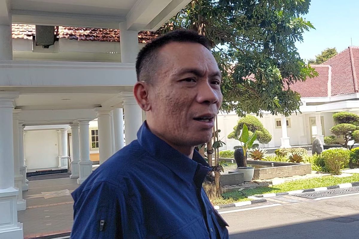 Jokowi, Rismon, Gibran, Rismon Sianipar, ijazah Jokowi, Rismon Datangi Istana Wapres, Ini Respons Gibran soal Permintaan Maaf Ijazah Jokowi