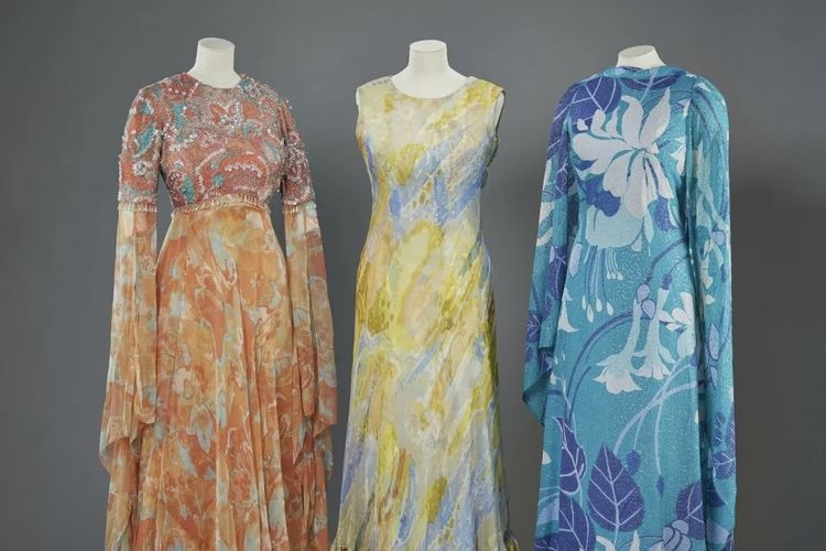 Kerajaan Inggris, Queen Elizabeth II, busana Ratu Elizabeth, Pameran busana Ratu Elizabeth II, Ratu Elisabeth II, Queen Elizabeth II Her Life in Style, pameran busana Ratu Elizabeth II, ratu elizabeth 2, Pameran Busana Ratu Elizabeth II Terbesar Digelar di Istana Buckingham Tahun 2026, Pameran busana Ratu Elizabeth II di Inggris, Busana sebagai alat diplomasi Ratu Elizabeth II, Aneka gaun Ratu Elizabeth II, Buku pendamping pameran