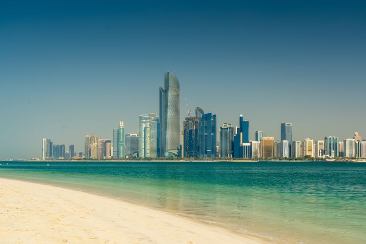 Pemerintah Abu Dhabi Tanggung Biaya Hotel Turis yang Terjebak Konflik Iran Vs AS-Israel