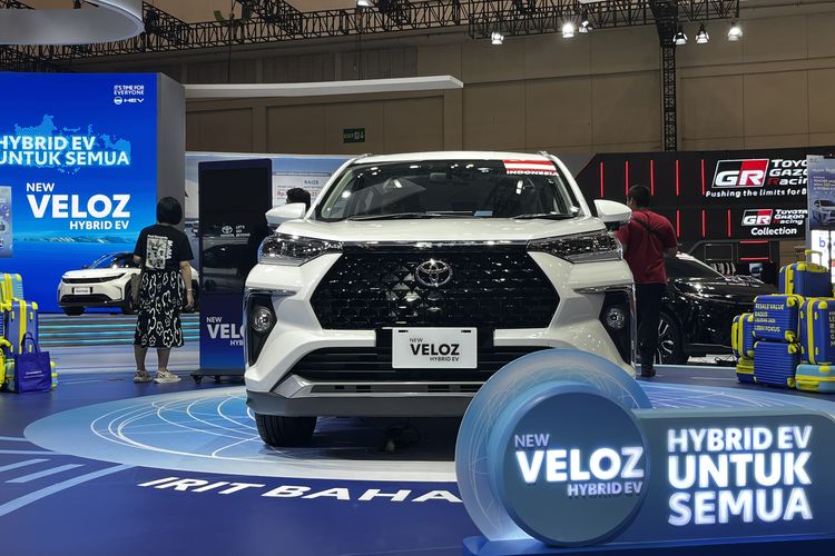 mobil elektrifikasi, Chery, Rocky, Step WGN, Zenix Hybrid, Chery Tiggo Cross, Toyota Veloz Hybrid, zenix hybrid, harga Veloz 2025, harga toyota veloz hybrid, harga Veloz Hybrid, varian Veloz Hybrid, Harga Menggiurkan, Veloz Hybrid Goda Banyak Segmen Sekaligus