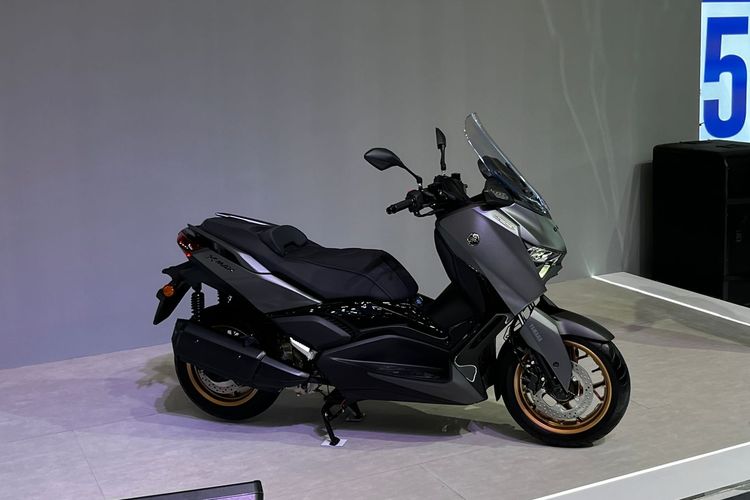 Suzuki, Pertamax, Pertamina, Suzuki Access 125, Populer Otomotif, artikel terpopuler, emblem baru, Yamaha XMAX TechMAX, gerbang tol dalam kota, IMOS 2025, lexus mogok, GT Dalam Kota Ditutup, Yamaha Xmax Tech Max
