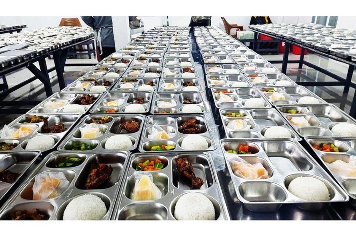 Ultra Processed Food, makan bergizi gratis, keracunan makan bergizi gratis, masalah makan bergizi gratis, Fenomena Gunung Es Makan Bergizi Gratis, Ancaman Keracunan di Masa Depan, Makan Bergizi Gratis Harusnya Zero Accident, Makanan Ultra Proses Bukan Solusi, Ancaman Keracunan dan Risiko Penyakit Kronik, Anak-anak Berhak Menikmati Makanan Khas Tanah Air
