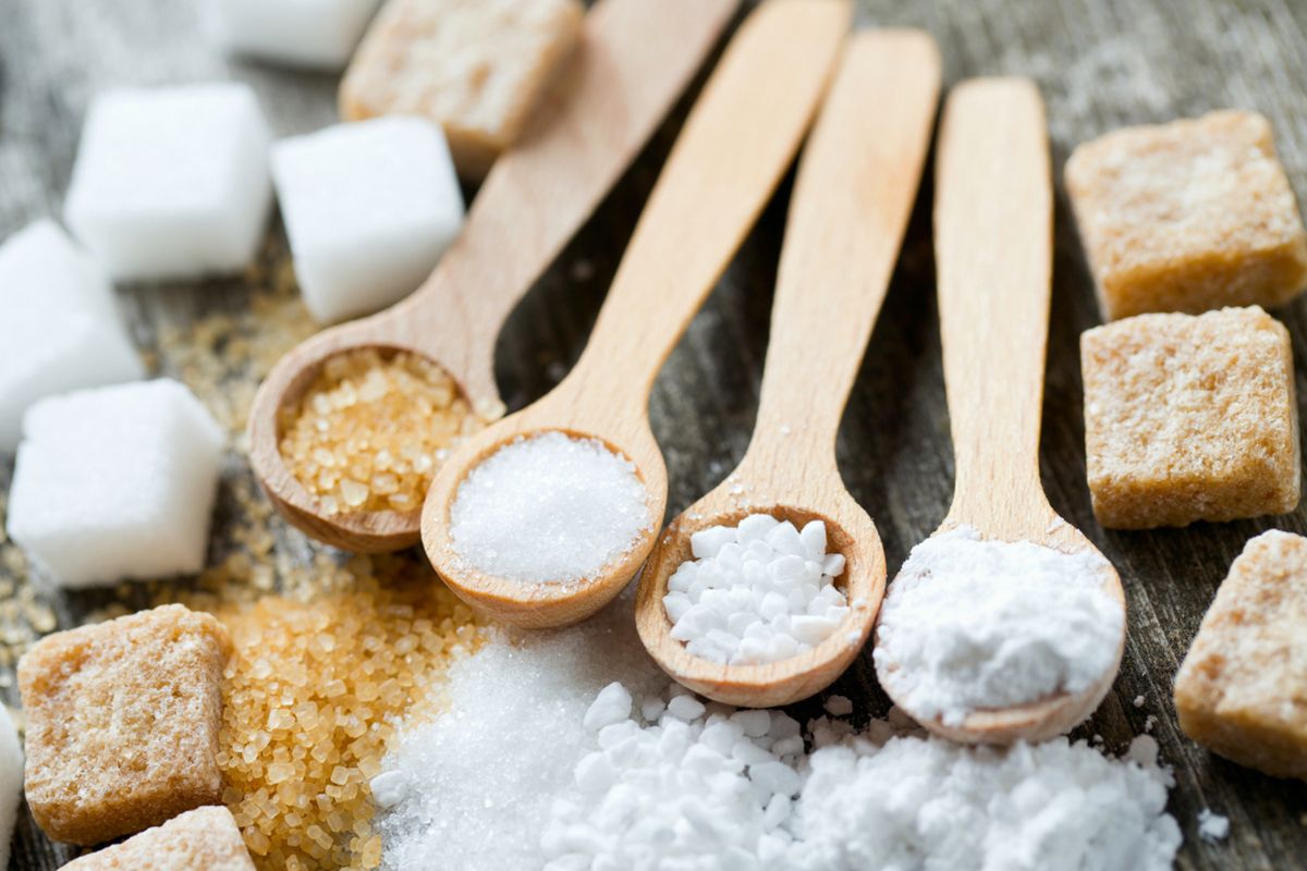 asupan gula, batas konsumsi gula, batas konsumsi gula harian, Batas asupan gula, minuman berpemanis, Berapa Batas Gula Aman per Hari? Ini Penjelasan Pakar Gizi IPB, Batas gula harian sekitar 4 sendok makan, Gula dari minuman sering tidak disadari, Minuman manis mudah ditemukan, Kebiasaan terbentuk sejak usia dini, Perlu dibatasi, bukan dihindari sepenuhnya, Kesadaran jadi kunci menjaga asupan gula