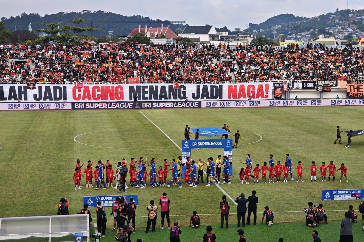 Persija, Persib, Adam Alis, Persija vs Persib, Live Skor Persija Vs Persib: Gol Kedua Adam Alis Bawa Maung Unggul 2-1