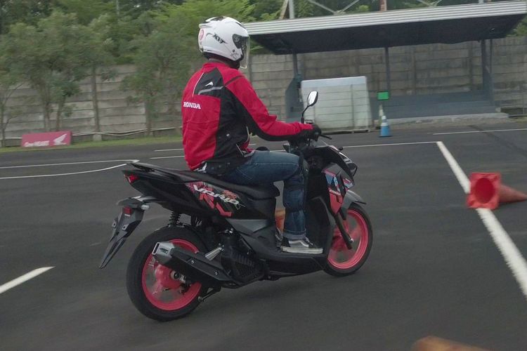 Vario 125, Hikaru Yokomura, desain aerodinamis, Astra Honda Motor, Ubahan Vario 125 Baru: Efisiensi Pendinginan dan Desain Aerodinamis