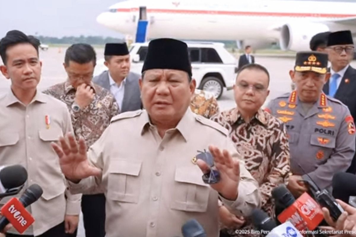 Presiden Prabowo, Koperasi Desa Merah Putih, Kopdes Merah Putih, koperasi desa merah putih, koperasi merah putih, koperasi desa merah putih adalah, prabowo resmikan kopdes merah putih, kopdes merah putih launching hari ini, Apa Itu Koperasi Desa Merah Putih yang Diluncurkan Presiden Prabowo?, Apa tujuan utama pembentukan Kopdes/kel Merah Putih?, Apa dasar hukum pembentukan koperasi ini?, Apa saja mekanisme pembentukan Kopdes/kel Merah Putih?, Bagaimana cara penamaan Koperasi Desa/Kelurahan Merah Putih?, Apa saja jenis usaha yang dapat dijalankan oleh Kopdes/kel Merah Putih?