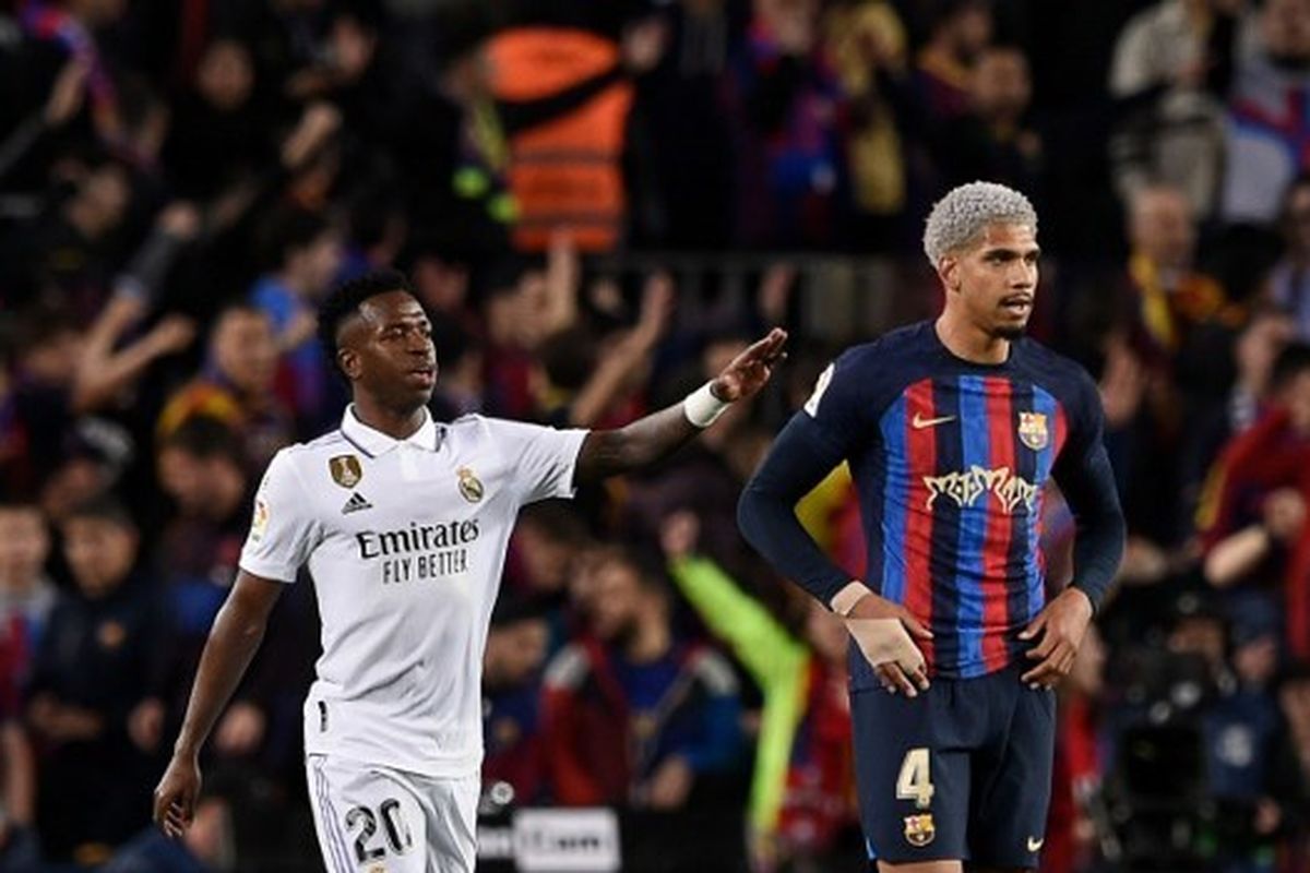 Ronald Araujo, Liga Spanyol, Real Madrid, Vinicius Junior, LaLiga, Julian Alvarez, Atletico Madrid, Tanggalkan Rivalitas, Vinicius Jr Hubungi Ronald Araujo untuk Beri Dukungan Mental