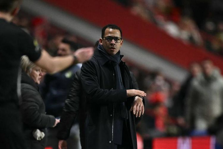 Liam Rosenior, Chelsea, Liga Inggris, Chelsea vs Leeds, Pelatih Chelsea Liam Rosenior Akui Komentar Negatif di Medsos Berdampak ke Keluarganya