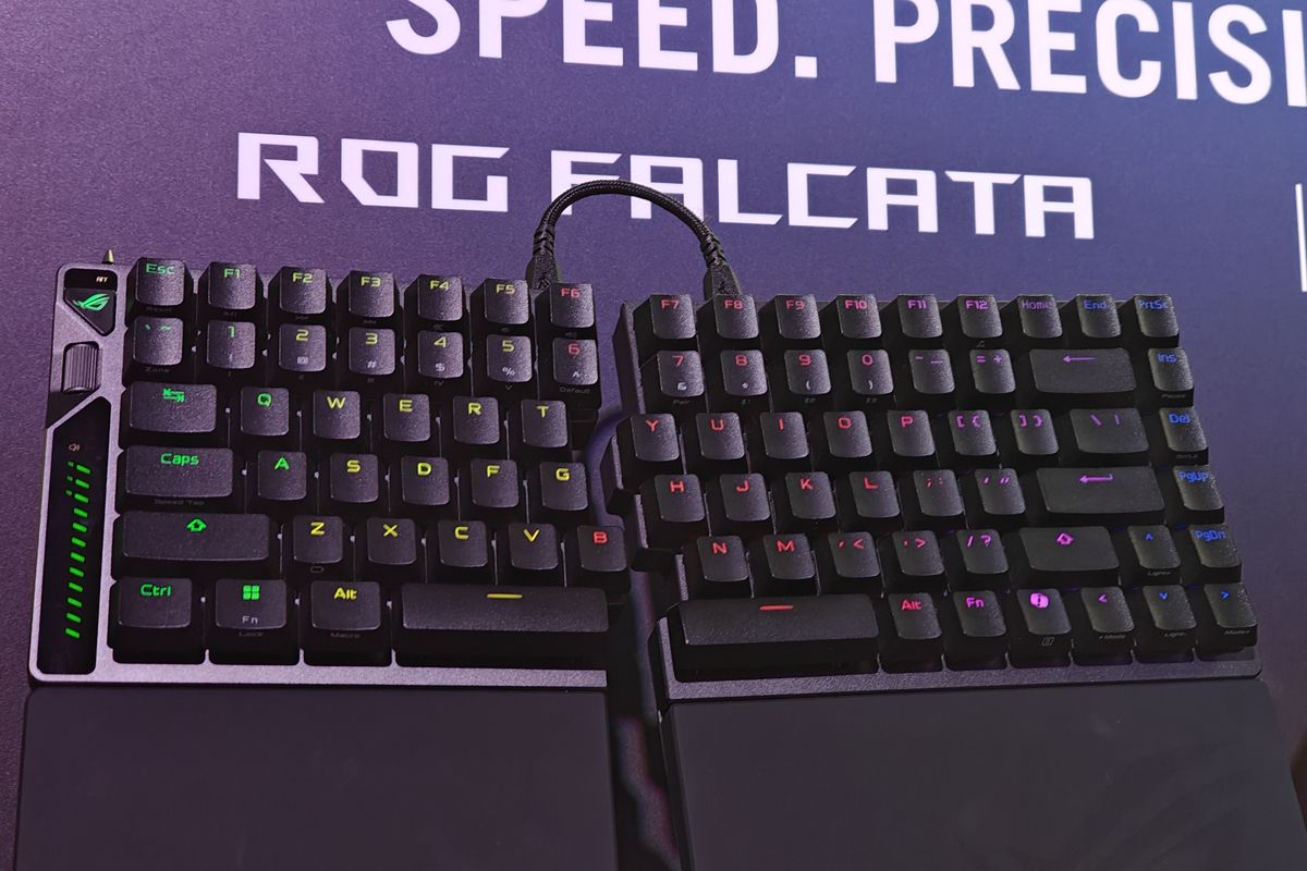 Asus, Keyboard gaming, ROG Falcata, Computex 2025, ASUS, keyboard gaming, keyboard, Keyboard, computex 2025, Asus Rilis ROG Falcata di Computex 2025, Keyboard Gaming yang Bisa Dibelah