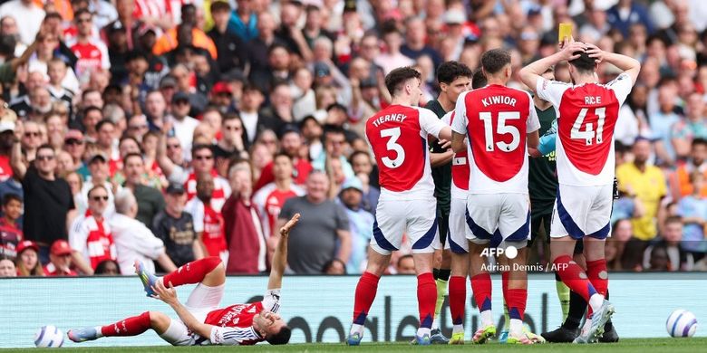 Manchester United, Liga Inggris, Premier League, Arsenal, Manchester United vs Arsenal, Man United vs Arsenal, Prediksi Man United vs Arsenal, Prediksi Manchester United vs Arsenal, Setan Merah Lebih Baik, Arteta Waspadai Kebangkitan Manchester United, Statistik dan Prediksi Kemenangan, Kontras Peruntungan Musim Lalu, Arteta Sambut Tantangan di Old Trafford, Prediksi Skor Manchester United vs Arsenal, Prediksi Susunan Pemain