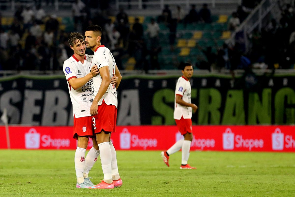 Persib, Bali United, Persib Bandung, Almere City, Thom Haye, Super League 2025-2026, Tim Receveur, Pemain Bali United Reuni dengan Thom Haye, Cerita Bumbu Ketegangan
