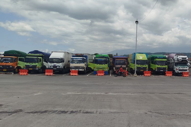populasi, logistik, truk, emisi, elektrifikasi, Ironi Truk di Indonesia: Cuma 4 Persen, Tapi Sumbang 40 Persen Emisi